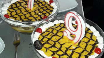 Pasticceria Bigne D'oro food