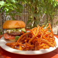 Cenote Windsor Park food