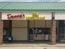 Danny's Deli food