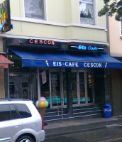 Eiscafé Cescon outside