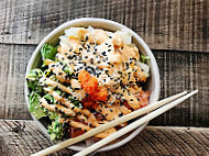 Mawii Sushi Poke Bowl food