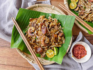 Zaqwan's Char Kuey Teow food