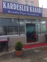 Koç Kardeşler Izgara&köfte inside