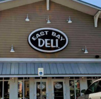 East Bay Deli Summerville outside