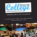 Billard-café College inside