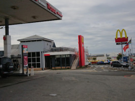 Mcdonald's East London Vincent Drive-thru outside