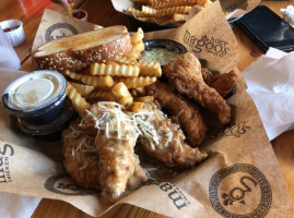 Huey Magoo's Chicken Tenders Gardens On Millenia food