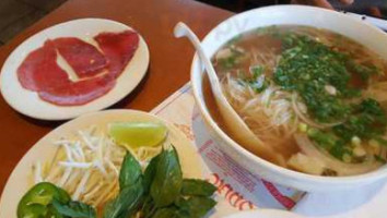 Pho Huy Hoang food