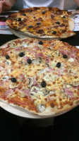 Baila Pizza Le Haillan food