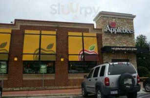 Applebee's outside