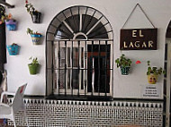 El Lagar inside