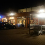 Mamas Pizza Kebabhouse Udenfor