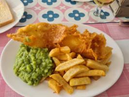 Ray's 2 Fish And Chips food