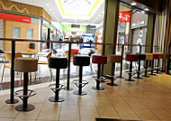 Mcdonald's Carrefour Montserrat inside