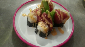 Hako Sushi Bar food