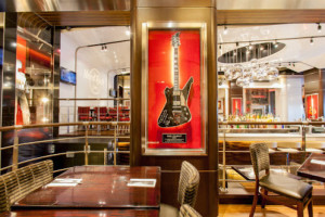 Hard Rock Cafe Barcelona inside