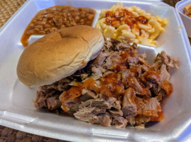 Ragin' Hog Bbq food