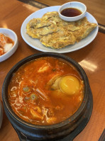 So Gong Dong Soondubu food