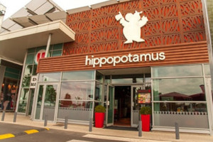 Hippopotamus Agde outside