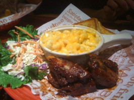 Red Robin Gourmet Burgers And Brews food