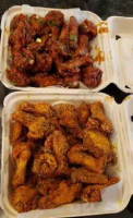 Wings 2 Go food