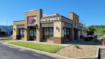 Taco Bell outside