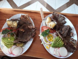 Taqueria Los Compitas food