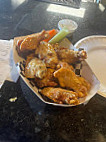 Eddy's Wild Wings food