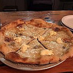 Pizza Carano food