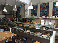 Deli Cafe Heath inside