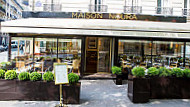 Maison Noura outside