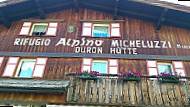 Rifugio Micheluzzi inside