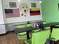 Chamo's Arepa House inside