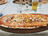 Pizzeria Iiman food