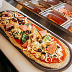 P.pole Pizza food