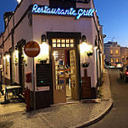 Taberna "O Gaveto" outside