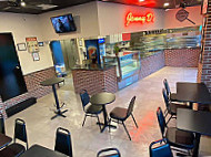 Jonny D's Pizza inside