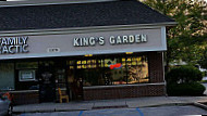 King's Garden outside