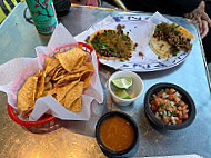 Taqueria El Sombrero food