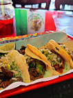 Taqueria Los Jalapenos food