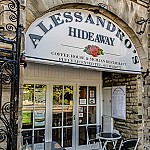 Alessandros Hideaway inside