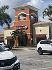 Strathmore Bagels Deli outside