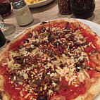 Famoso Neapolitan Pizzeria food