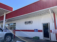 Mount Pleasant Burgers Fries outside