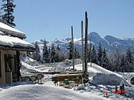 NARCES hut outside