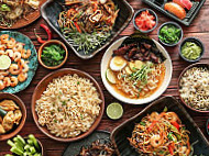 Shanghai Yat Pang Heung Shàng Hǎi Yī Pǐn Xiāng Cài Guǎn food