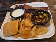 Big Blue Smokehouse food