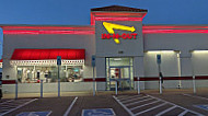 In-n-out Burger outside