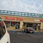 Bagel Boss outside