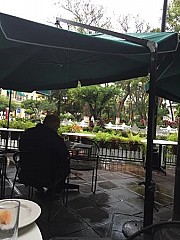 Cafe de la Plaza